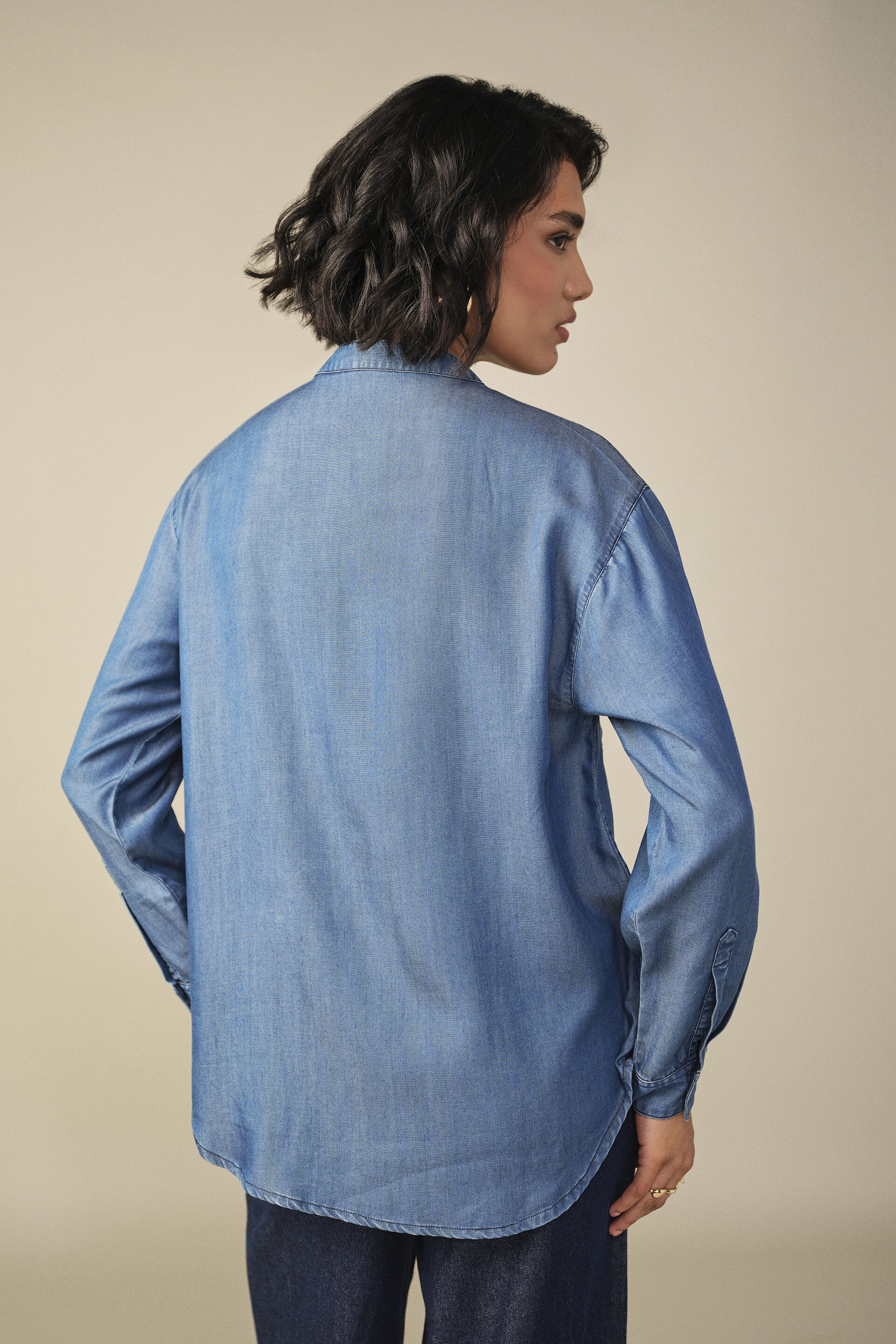 Relaxed Tencel Shirt in Light Blue, Blue, image 6